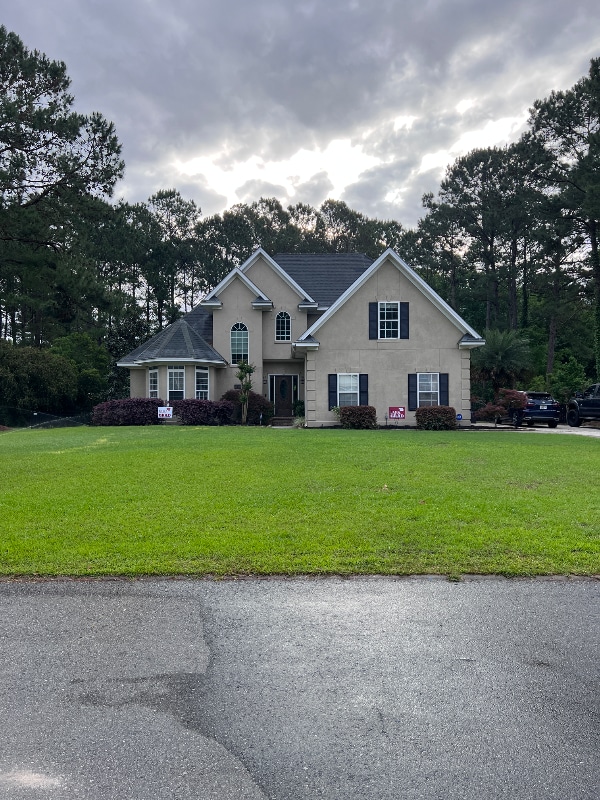 Primary Photo - 430 McGregor Cir