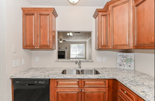 Building Photo - 6428 Alisa Ln