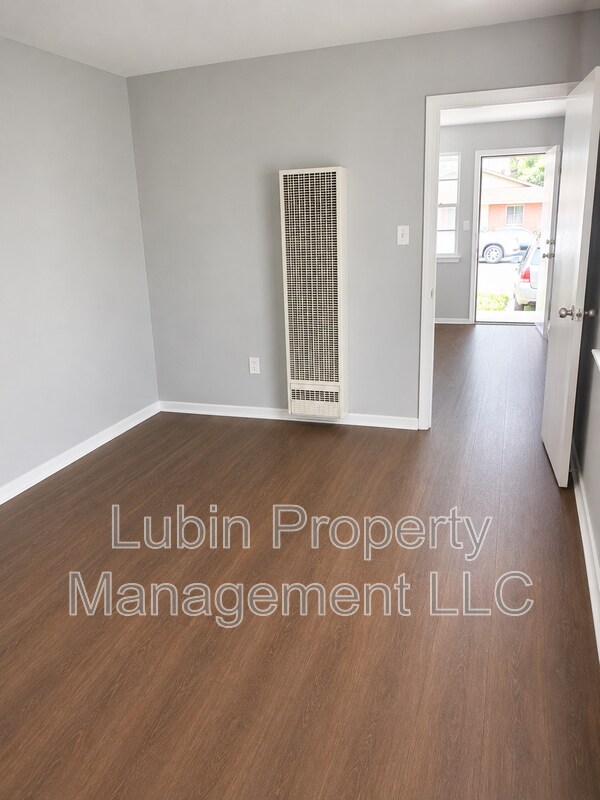 Building Photo - 1437 Springdale St