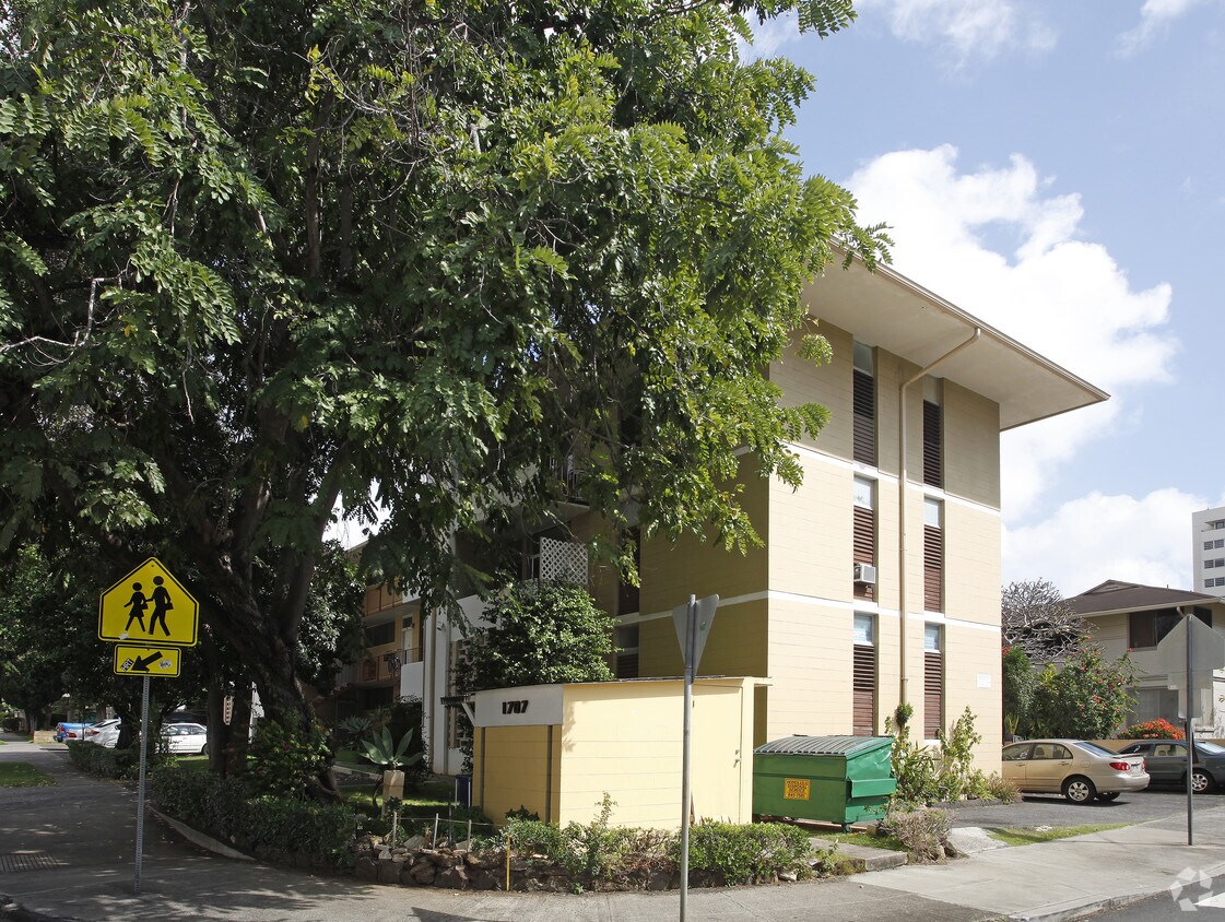 1707 Keeaumoku St, Honolulu, HI 96822 Apartments in Honolulu, HI