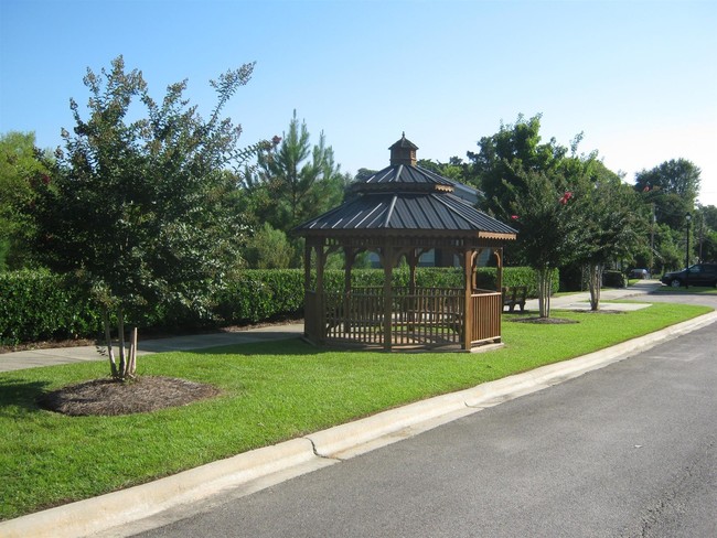 Building Photo - Aiken Grand Apartments