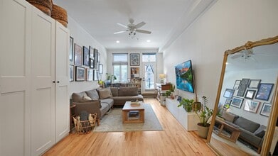 Building Photo - 228 Monroe St