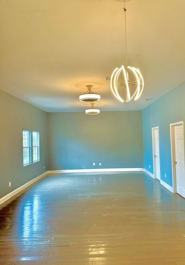 Building Photo - Charming 4BR House in New Orleans