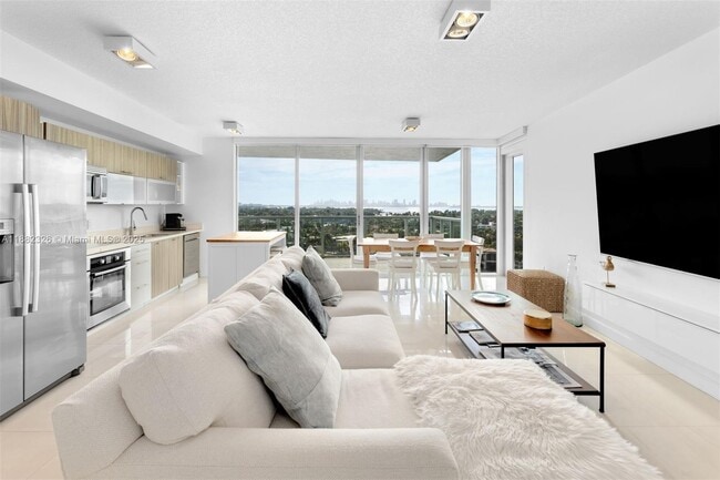 Foto del edificio - 6700 Indian Creek Dr