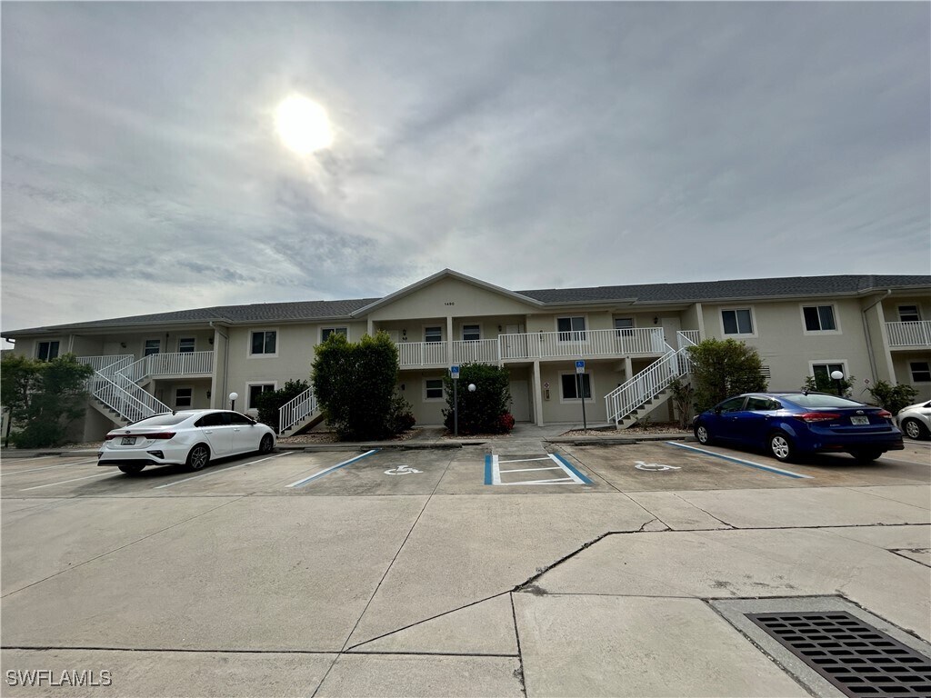 Primary Photo - 1490 San Cristobal Ave
