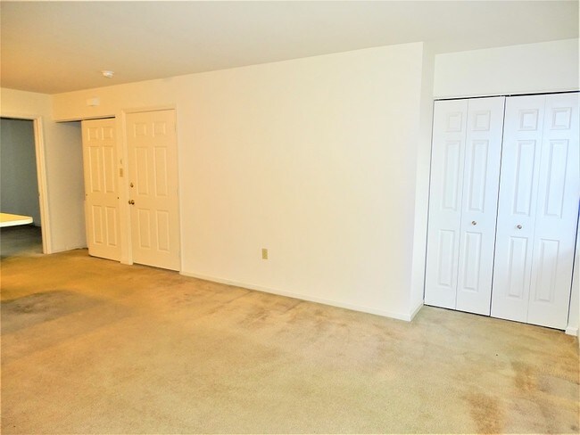 Building Photo - 205 Miller Rd