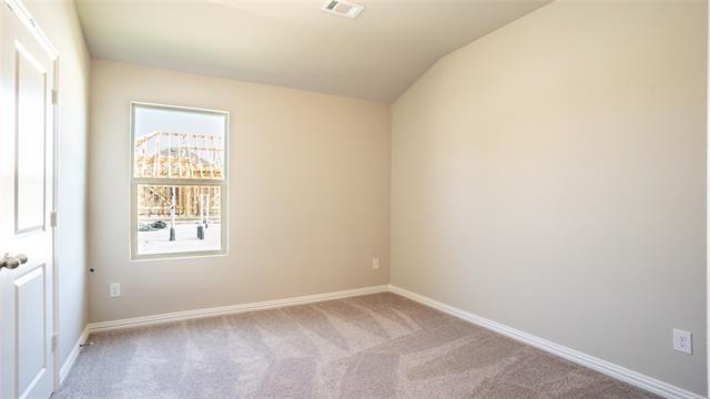 Foto del edificio - 3229 Burke Dr