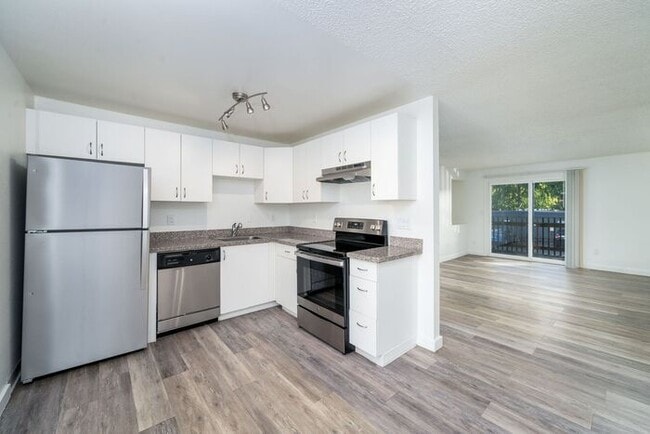 FIRST MONTHS RENT FREE! 2 bedroom 1 bath!! - FIRST MONTHS RENT FREE! 2 bedroom 1 bath!! House