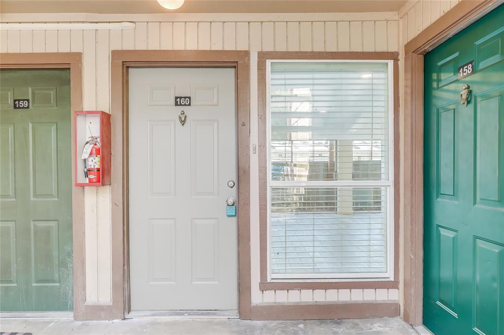 Primary Photo - 2124 Burton Dr