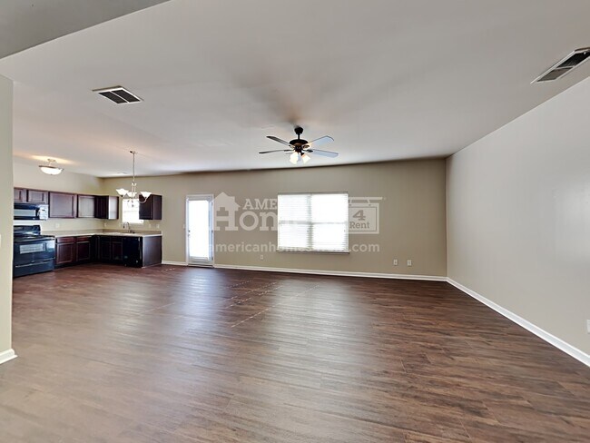 Building Photo - 228 Bandelier Circle