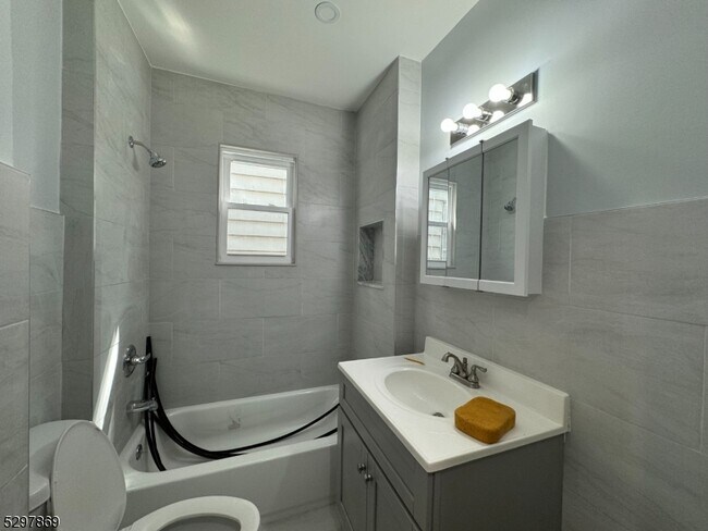 Foto del edificio - 1017 Anna St