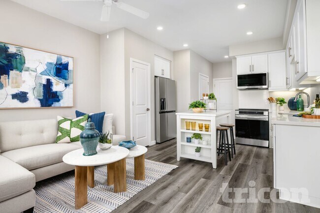 Building Photo - 10490 Viva Ct