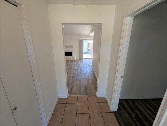 Foto del edificio - 17602 Crestline Rd