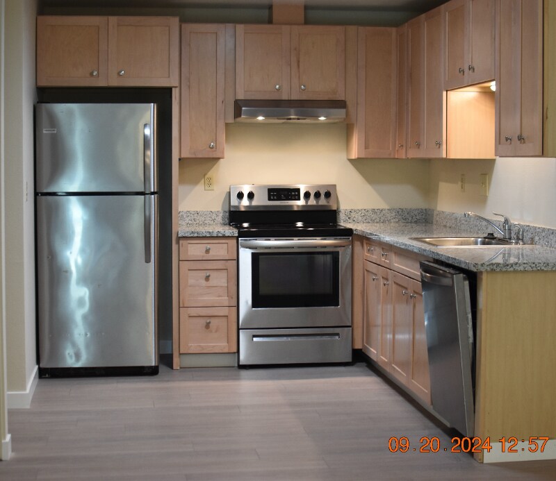 Building Photo - 1599 Merritt Dr