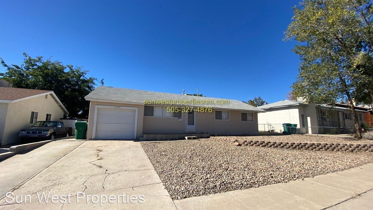Primary Photo - 3 br, 1.5 bath House - 1509 N. Carlton