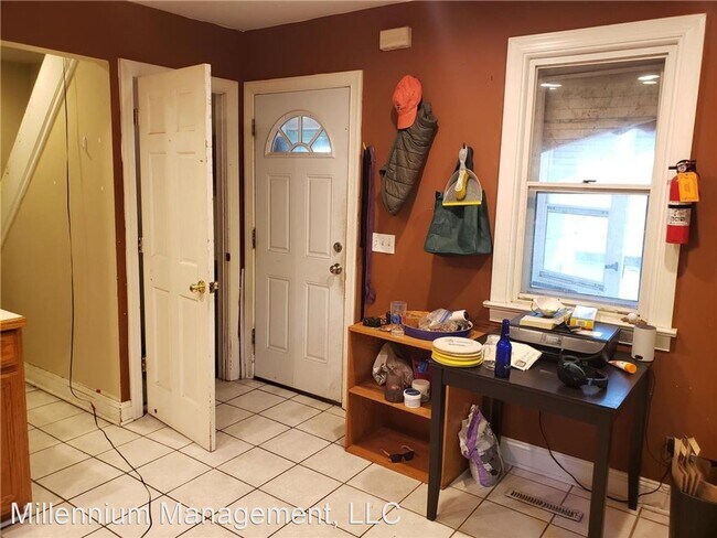Foto del edificio - 4 br, 2 bath House - 1074 11th Ave SE