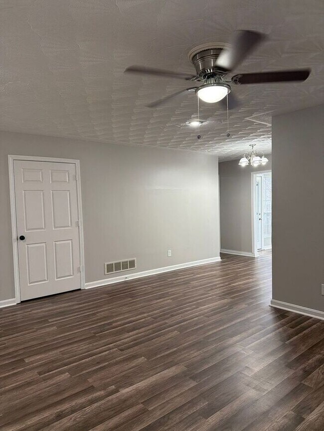 Foto del edificio - 10521 Going Ct