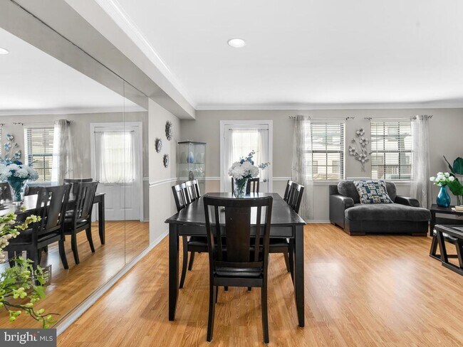 Building Photo - 11 Harmony Mill Ct