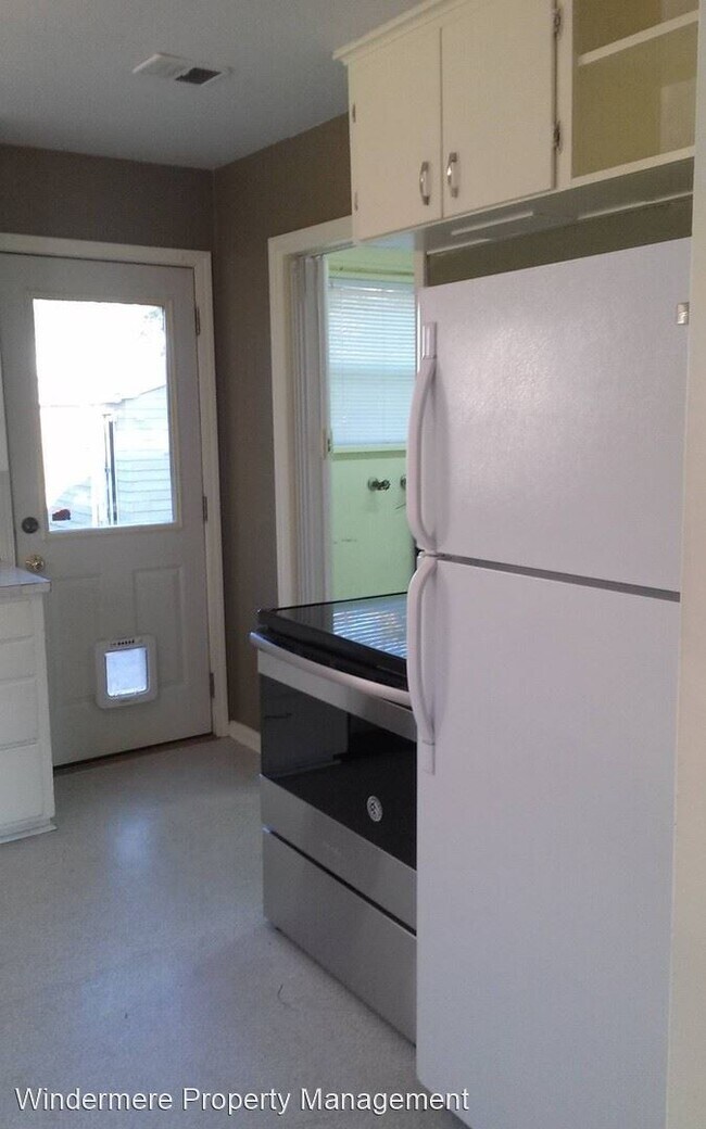 Foto del edificio - 2 br, 1 bath House - 1028 St. John Street