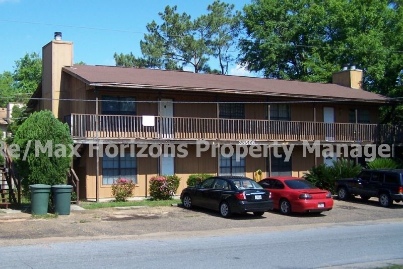 3850 Creighton Rd, Pensacola, FL 32504 House Rental in Pensacola, FL