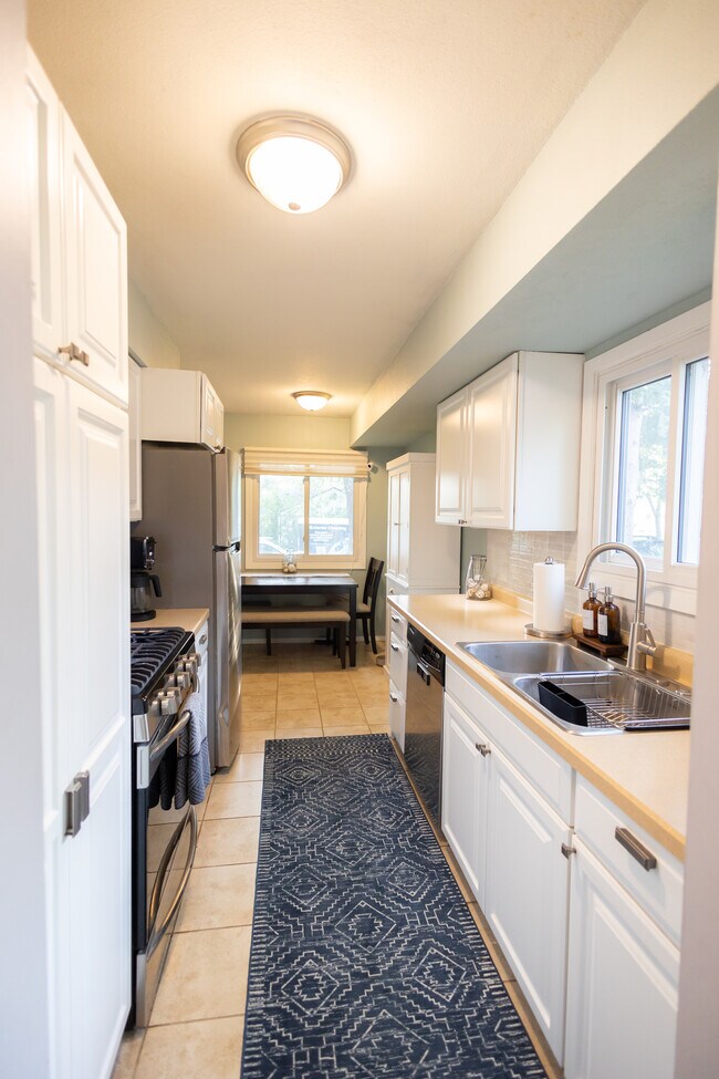 Foto del edificio - 5023 5th St NE