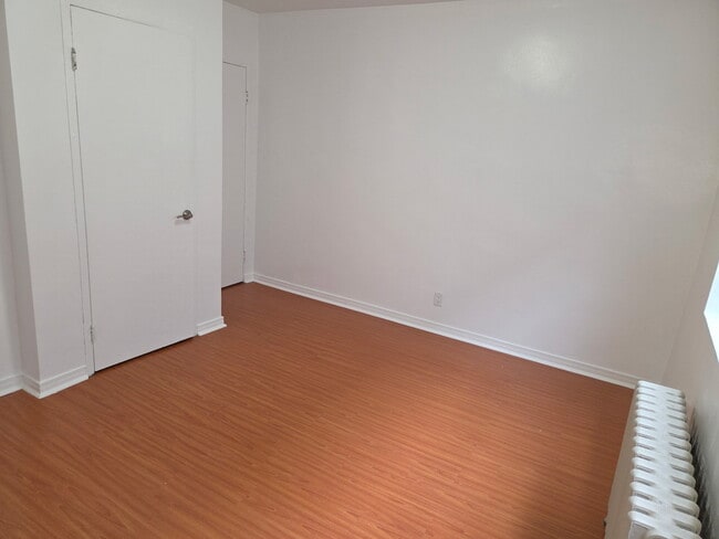 Photo du bâtiment - Hillsdale Manor