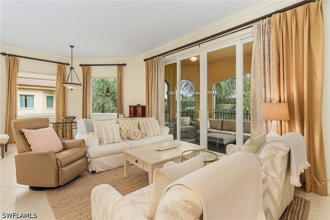 Foto del edificio - 2728 Tiburon Blvd E