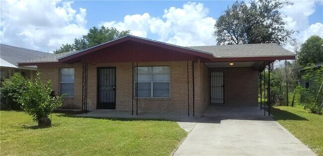 Building Photo - 1212 E Mahl St