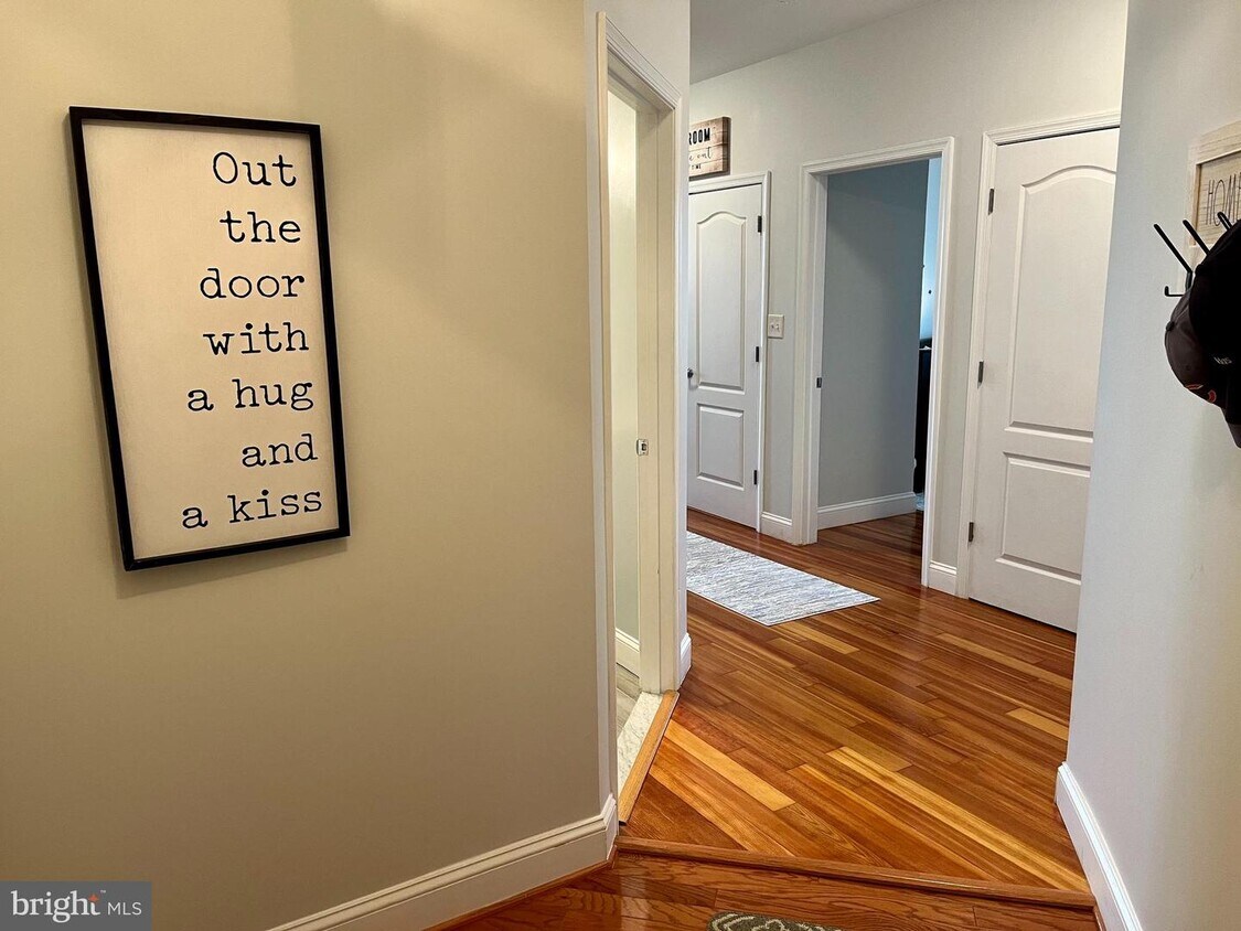 1601 Ladue Ct Unit 305, Woodbridge, VA 22191 Room for Rent in