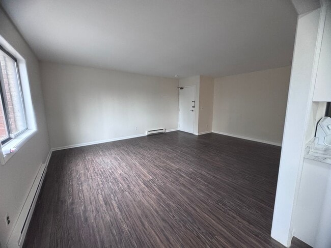 Foto del edificio - 155 W Cedar St