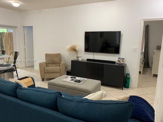 Foto del edificio - 3136 Hibiscus St