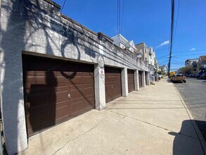 Building Photo - 468 Avenue A