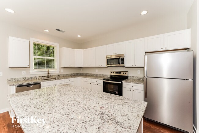 Building Photo - 7681 Cloverdell Drive