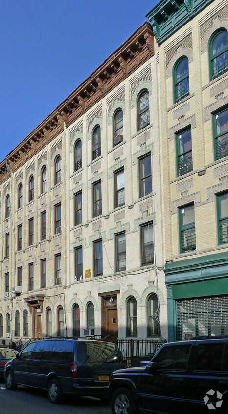 Primary Photo - 1239 Halsey St