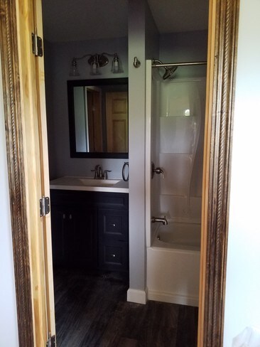 Bathroom - 178 Weatherby Rd