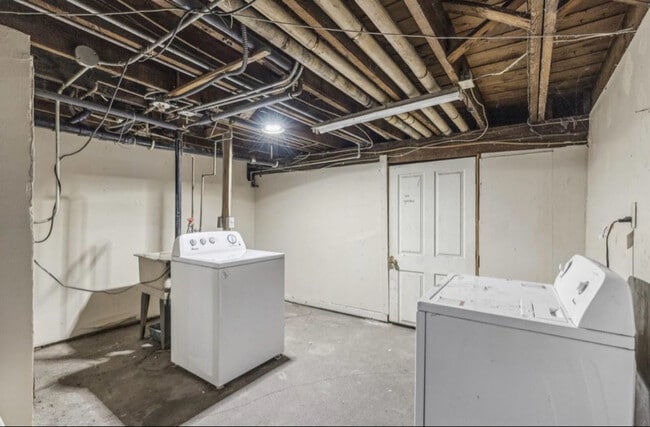 Foto del edificio - 2506 Dupont Ave N