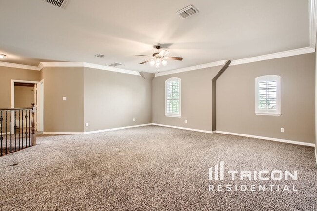 Building Photo - 5715 Danville Ln