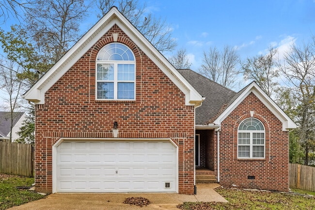 Building Photo - 511 Parrish Way
