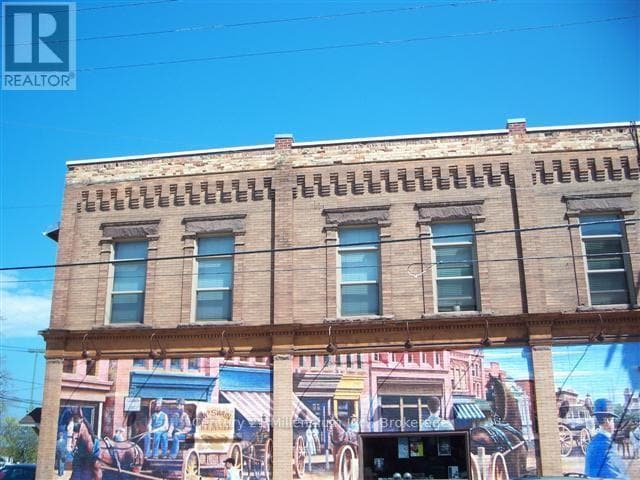 Photo du bâtiment - 68 Hurontario St