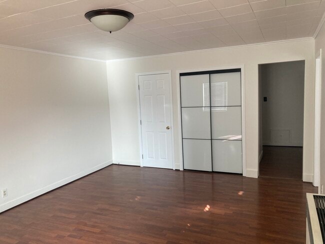 Building Photo - 1314 1/2 S Hudson Ave