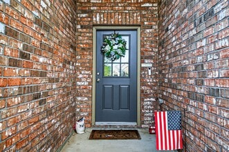 Building Photo - 300 Flower Reed Ct