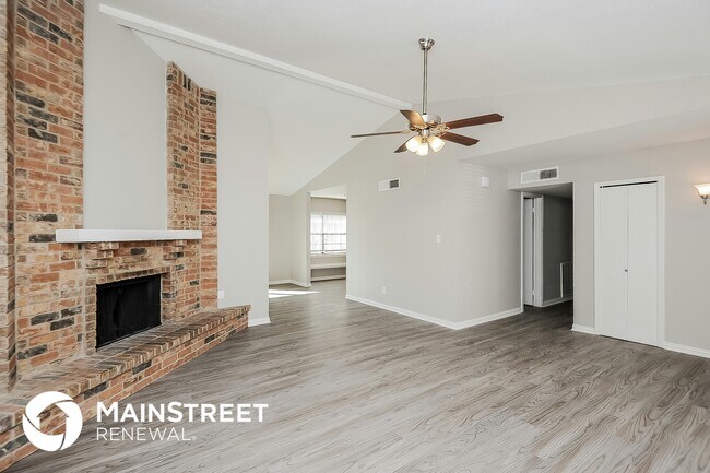 Foto del edificio - 2817 Carnaby Ln