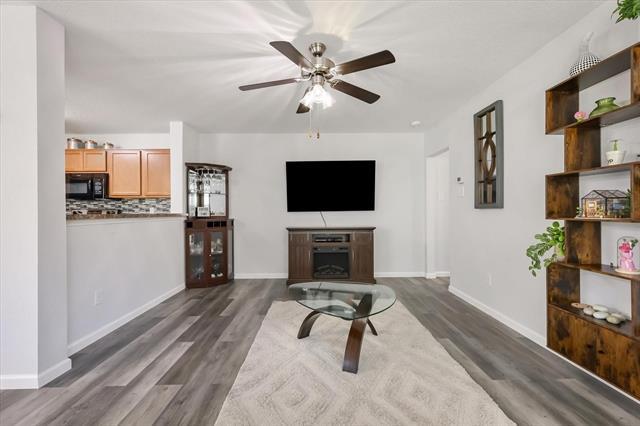 Foto del edificio - 10718 Edgewest Terrace