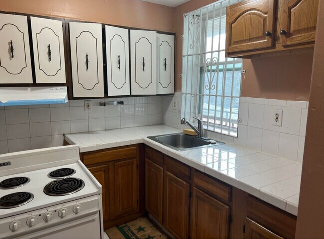 Foto del edificio - 2613 Bergenline Ave