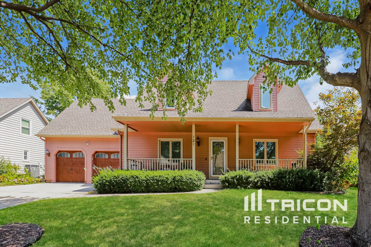 Foto principal - 121 SE Nottingham Ct