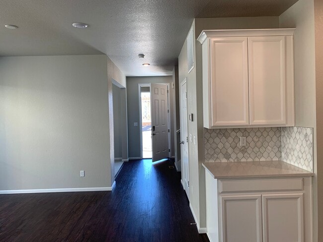 Building Photo - 7164 Bedlam Dr