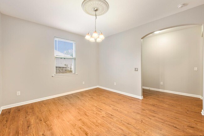 Foto del edificio - 432 War Admiral Ln