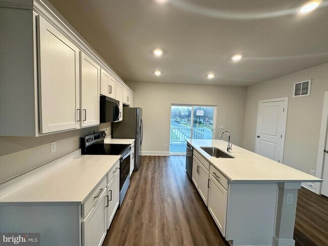 Building Photo - 1801 Harvest Dr