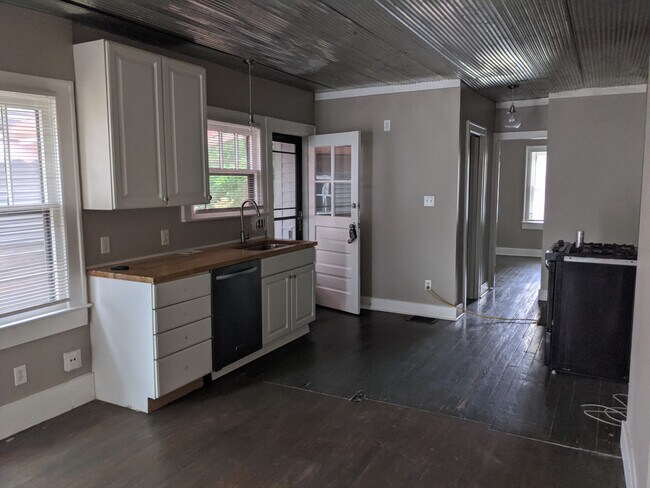 Building Photo - 2910 Winthrop / RE INTEGRITY