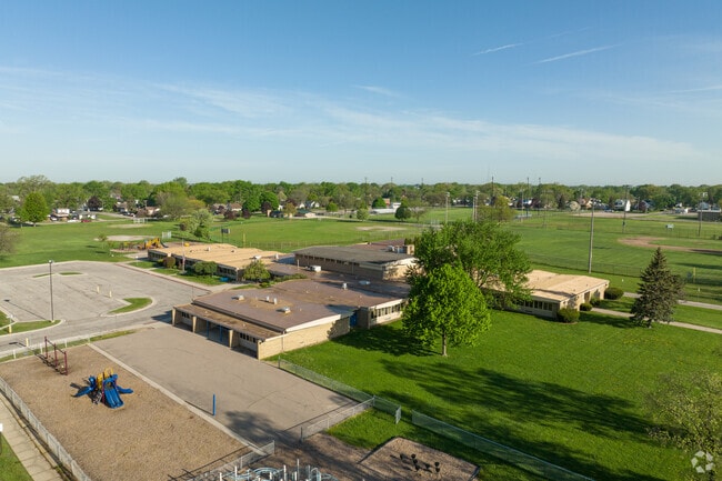 Bellview Elementary School serves students K-5 in Eastpointe.